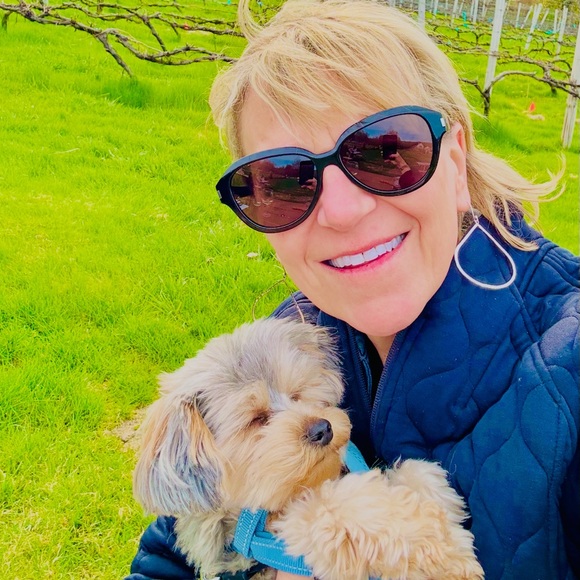 Meet your Posher, Allie - Picture 2 of 2